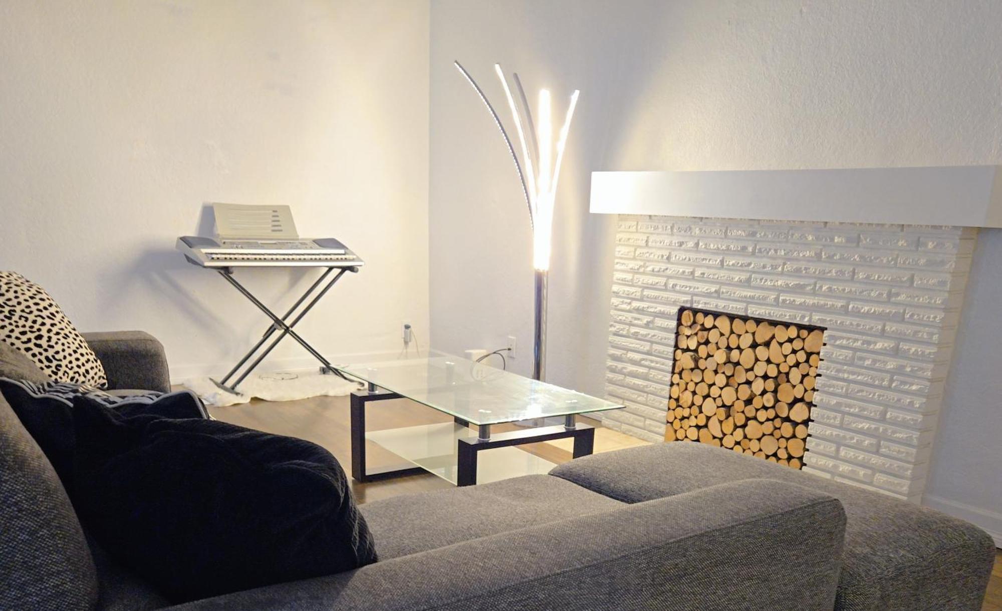 Charming Room With Attached Private Bath In The Heart Of Vancouver! Private Parking, Self Check-In & Just 4 Mins To Metrotown! 외부 사진